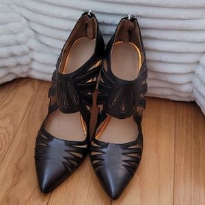 L.A.M.B. cutout leather booties size 7.5